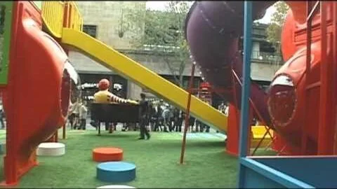 McDonald’s criou um parque infantil gigante para adultos em Sydney