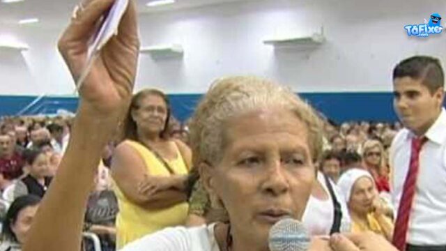 Deus Cura Senhora Com Prisão De Ventre