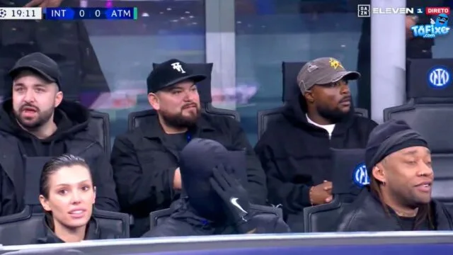 Kanye West viu jogo da Liga dos Campeões de cara tapada (e chamou à atenção)